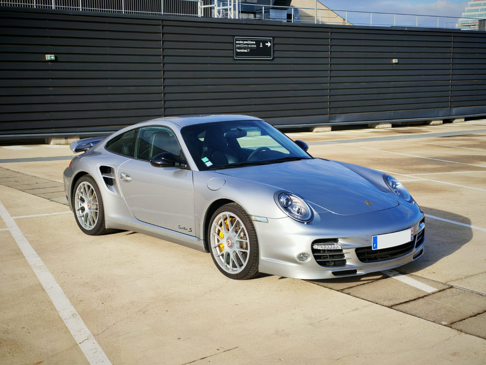 Porsche 997.2 Turbo S 2011 - elferspot.com - Marketplace for
