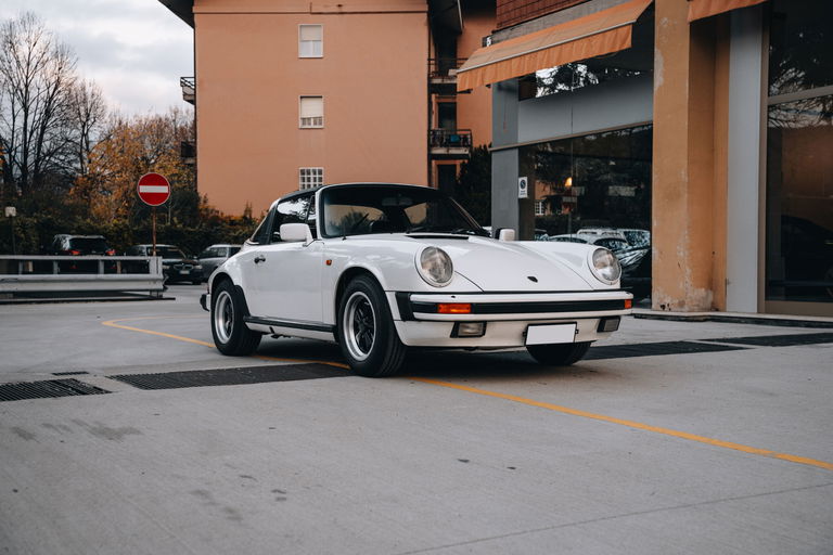 Porsche 911 Carrera 3.2