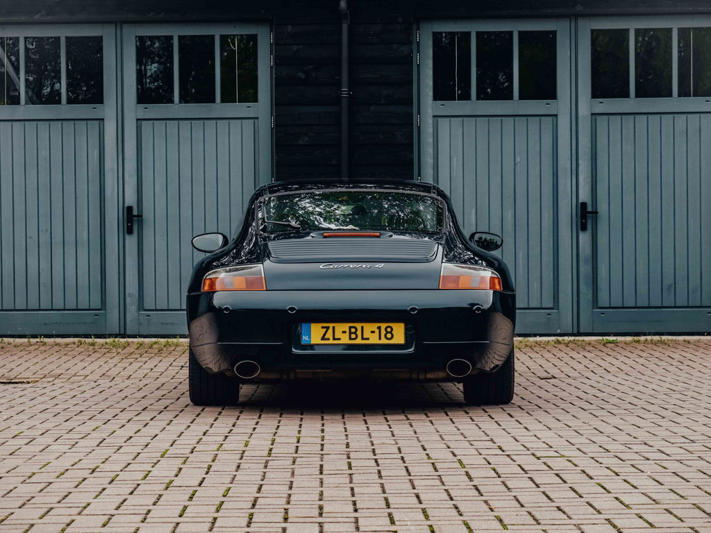 Porsche 996 Carrera 4
