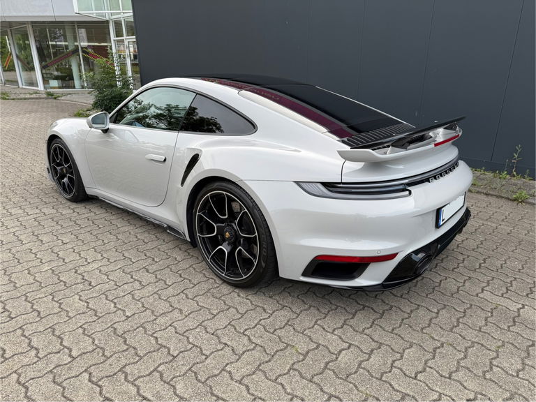 Porsche 992 Turbo