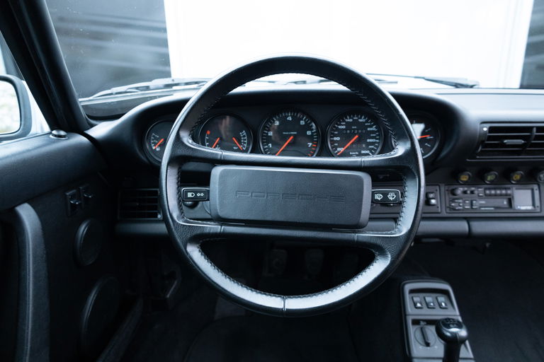 Porsche 964 Carrera 4