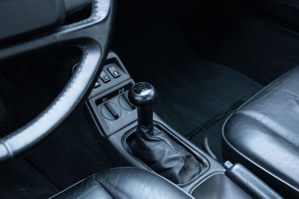 Porsche 964 Carrera 4