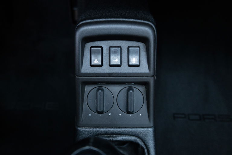 Porsche 964 Carrera 4