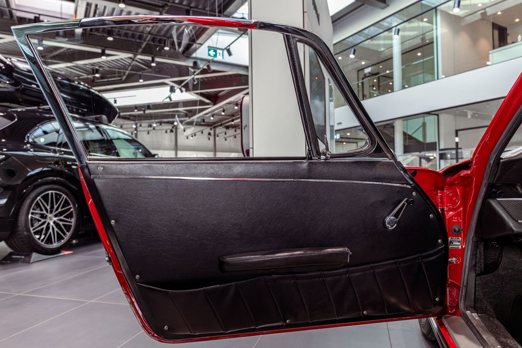 Porsche 911 S (F-Modell)