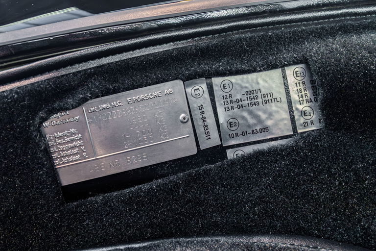 Porsche 911 Turbo 3.3 (US)