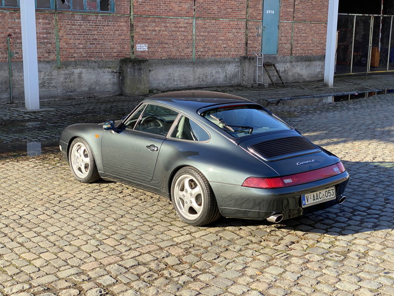 Porsche 993 Carrera 4