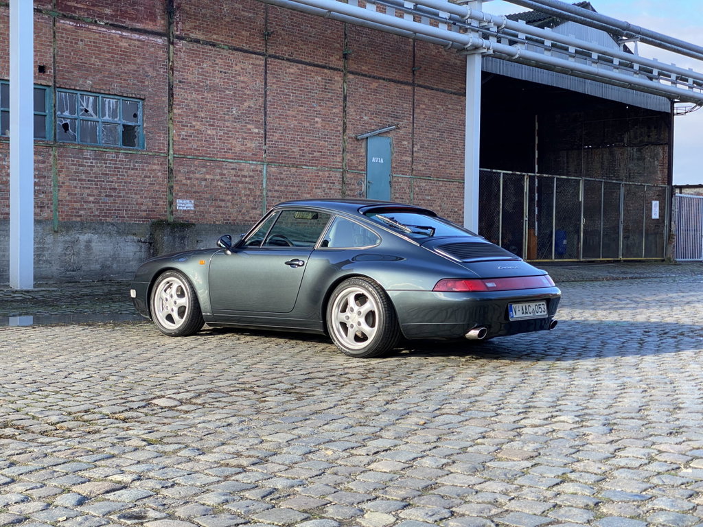 Porsche 993 Carrera 4