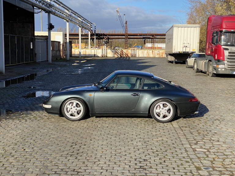 Porsche 993 Carrera 4
