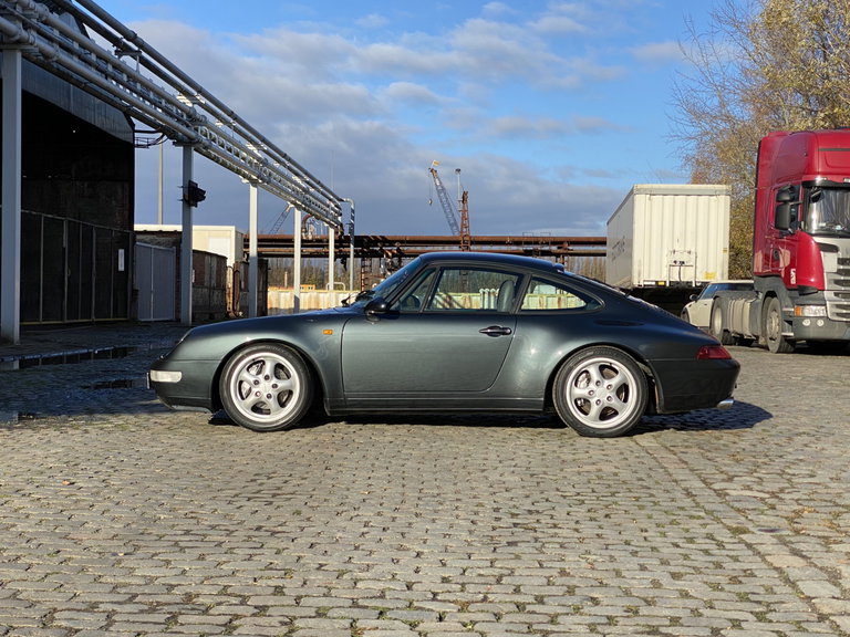 Porsche 993 Carrera 4