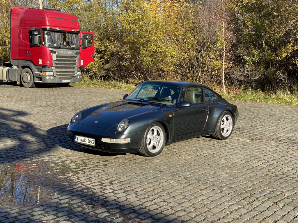 Porsche 993 Carrera 4