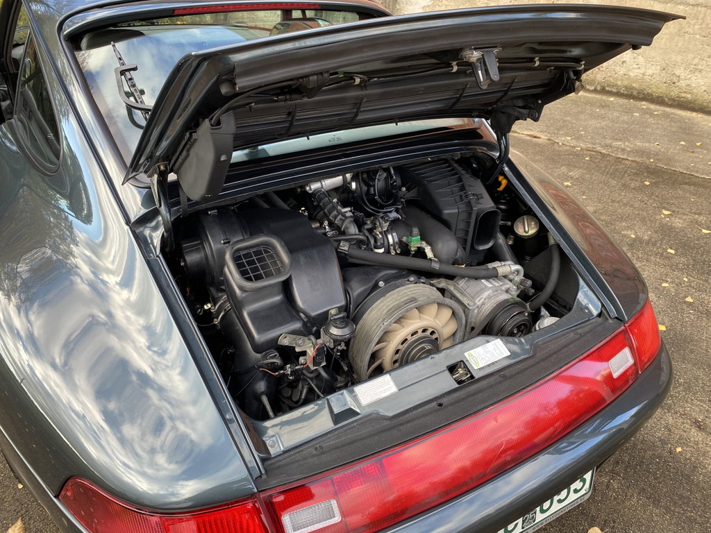 Porsche 993 Carrera 4