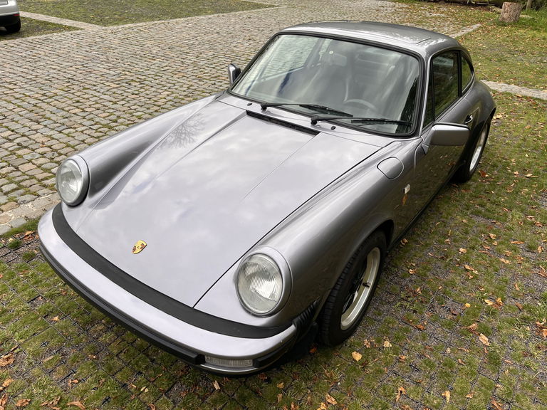 Porsche 911 Carrera 3.2
