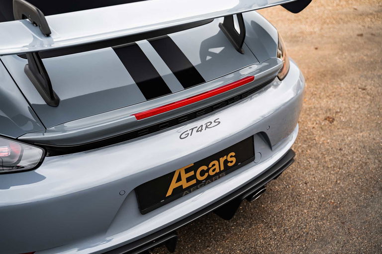 Porsche 718 Cayman GT4 RS