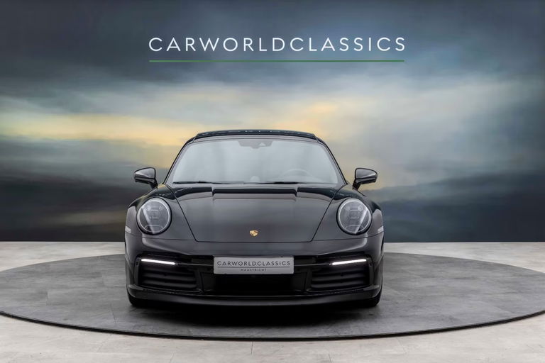 Porsche 992 Carrera 4S