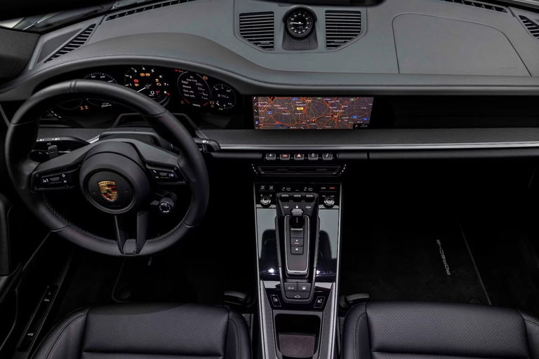 Porsche 992 Carrera 4S