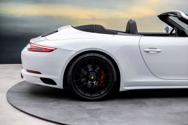 Porsche 991.2 Carrera GTS