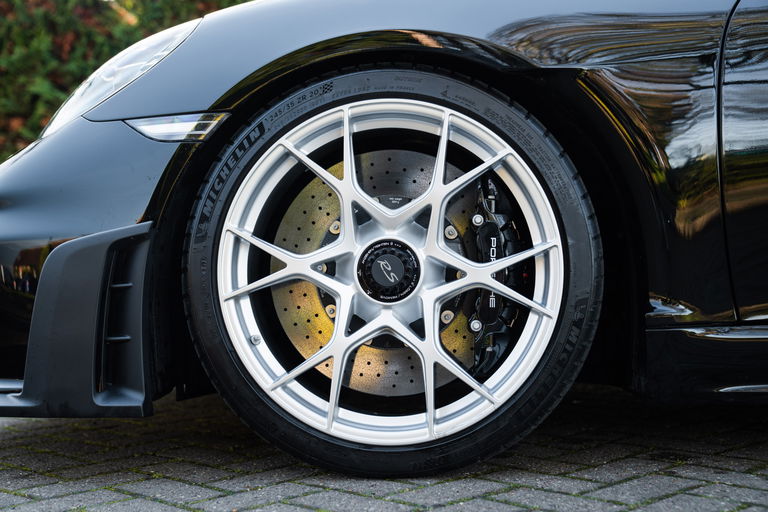 Porsche 718 Spyder RS