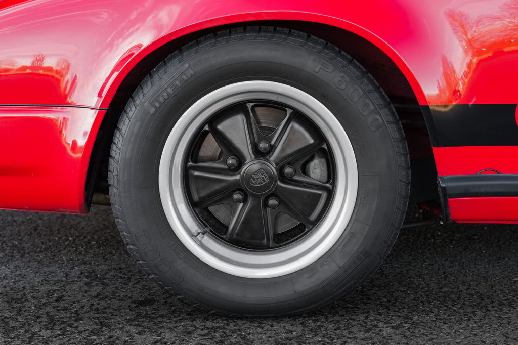 Porsche 911 Carrera 3.0