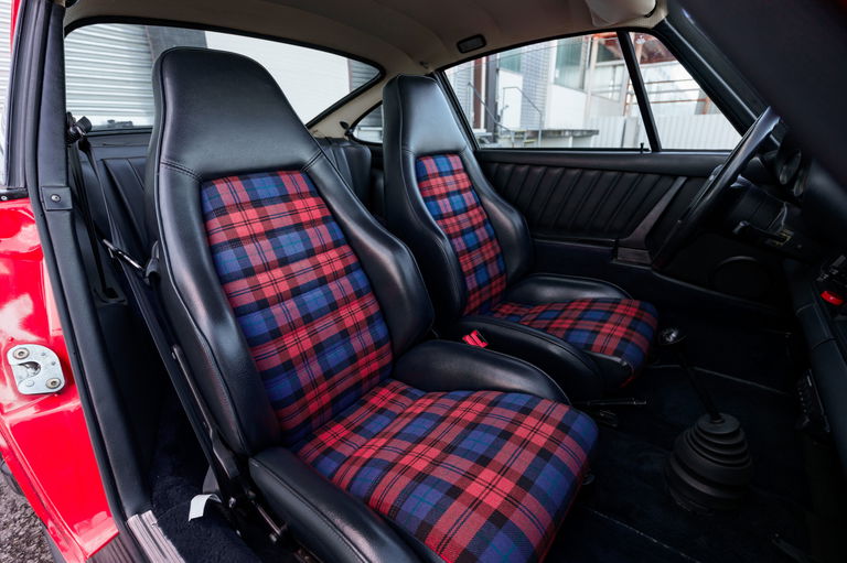 Porsche 911 Carrera 3.0