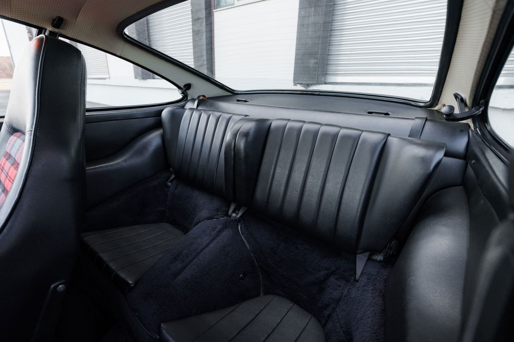 Porsche 911 Carrera 3.0