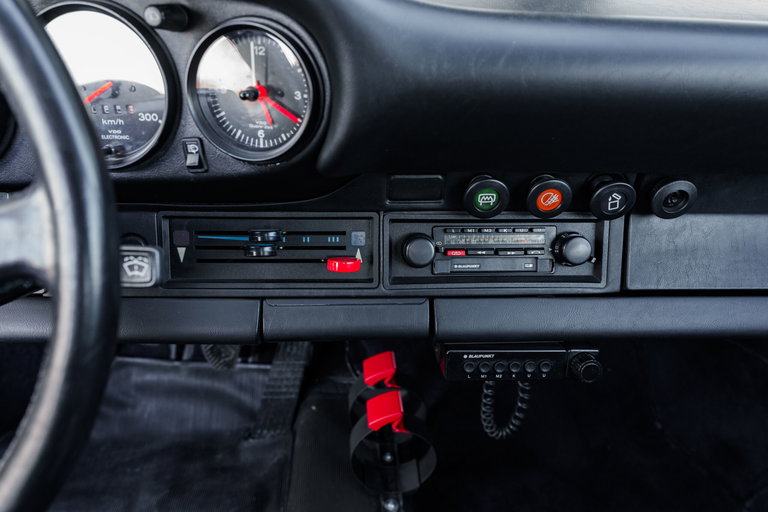 Porsche 911 Carrera 3.0
