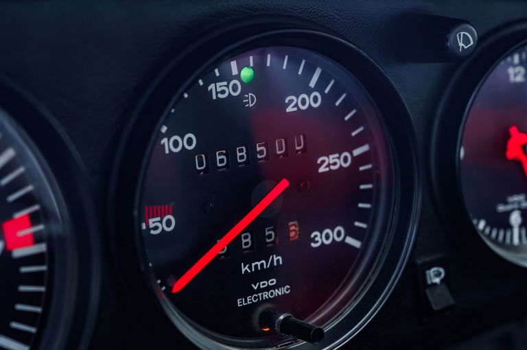 Porsche 911 Carrera 3.0