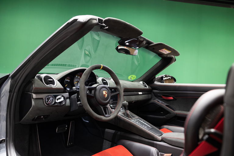 Porsche 718 Spyder RS