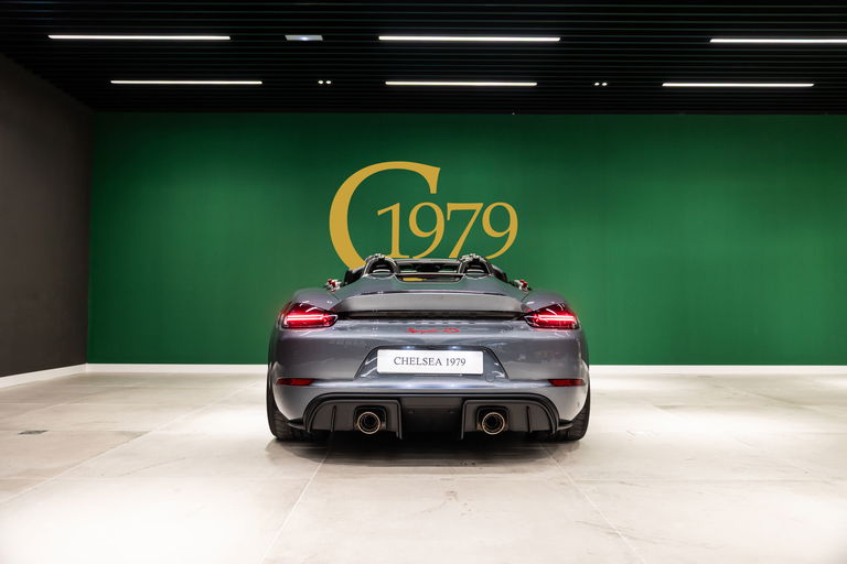 Porsche 718 Spyder RS