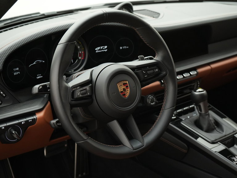 Porsche 992 GT3 Touring