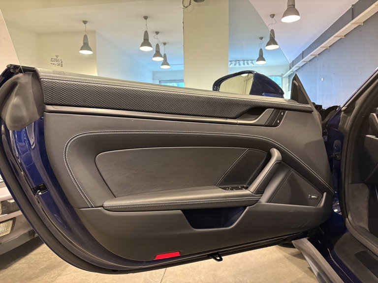 Porsche 992 GT3 Touring