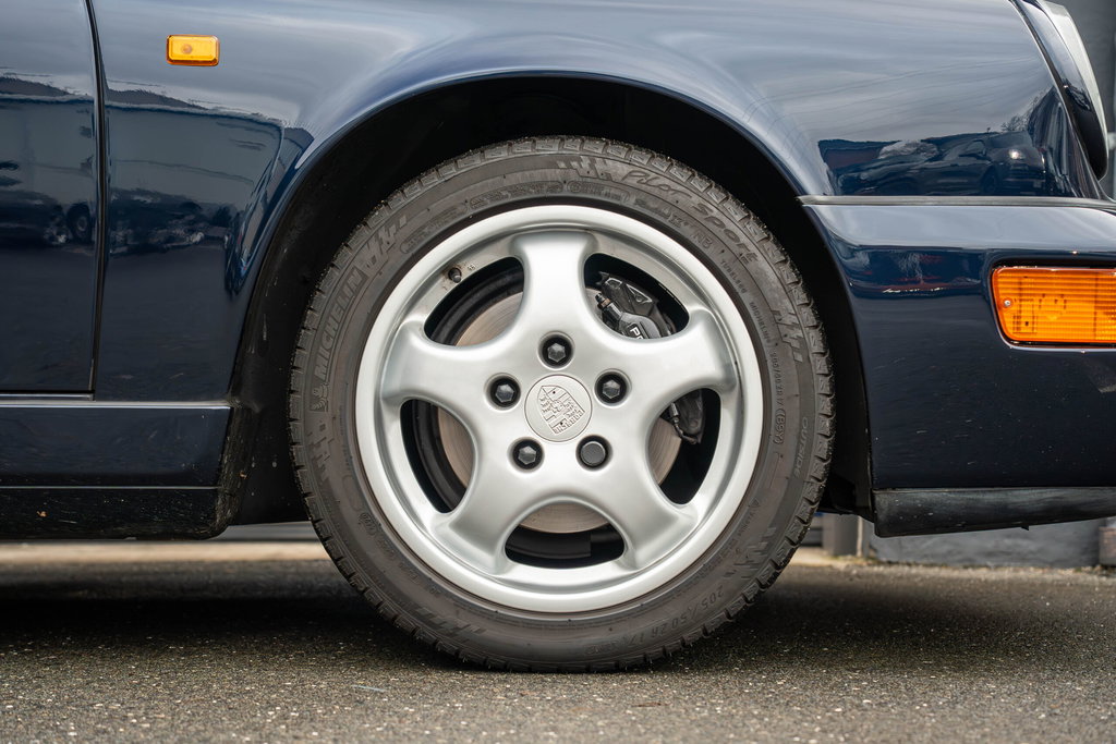 Porsche 964 Carrera 4