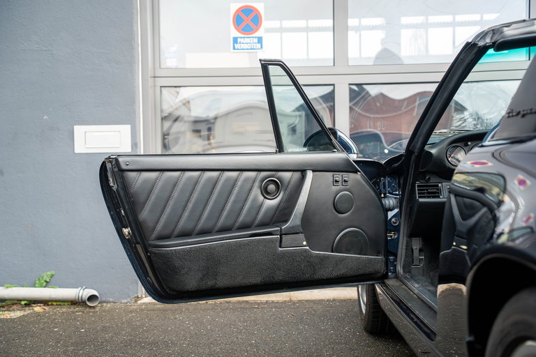 Porsche 964 Carrera 4