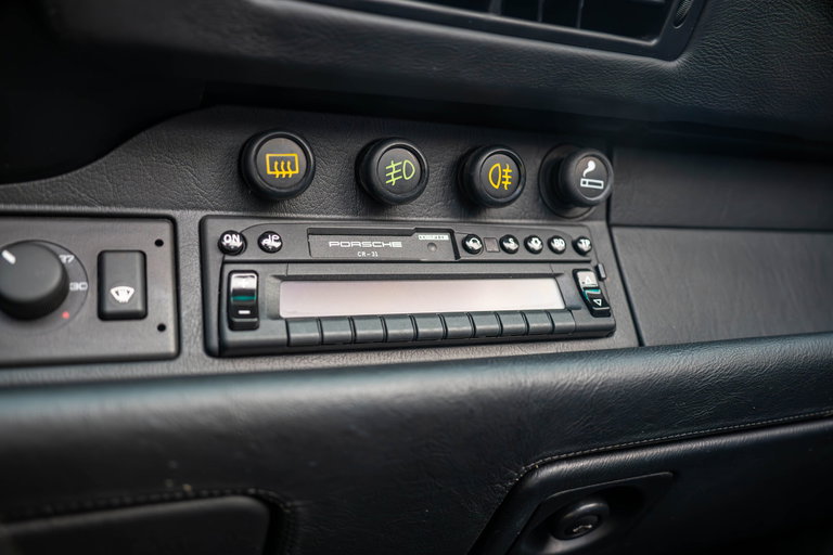 Porsche 964 Carrera 4