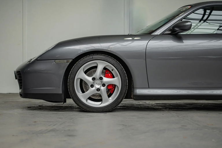 Porsche 996 Carrera 4S