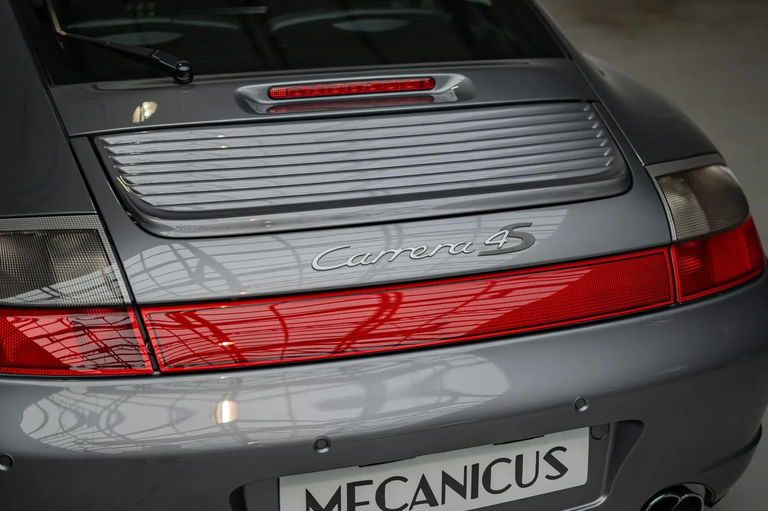 Porsche 996 Carrera 4S