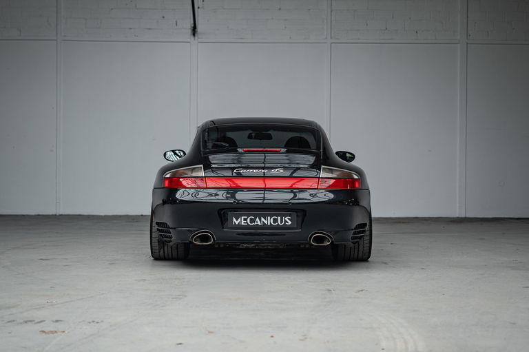 Porsche 996 Carrera 4S