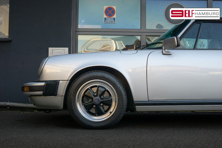 Porsche 911 Carrera 3.2 “25 Jahre 911”