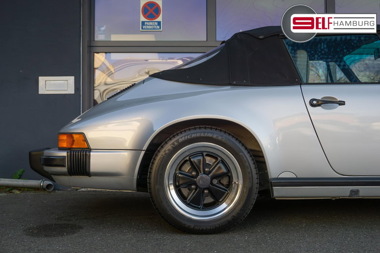 Porsche 911 Carrera 3.2 “25 Jahre 911”