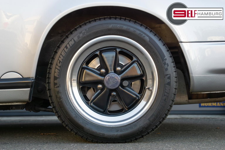 Porsche 911 Carrera 3.2 “25 Jahre 911”