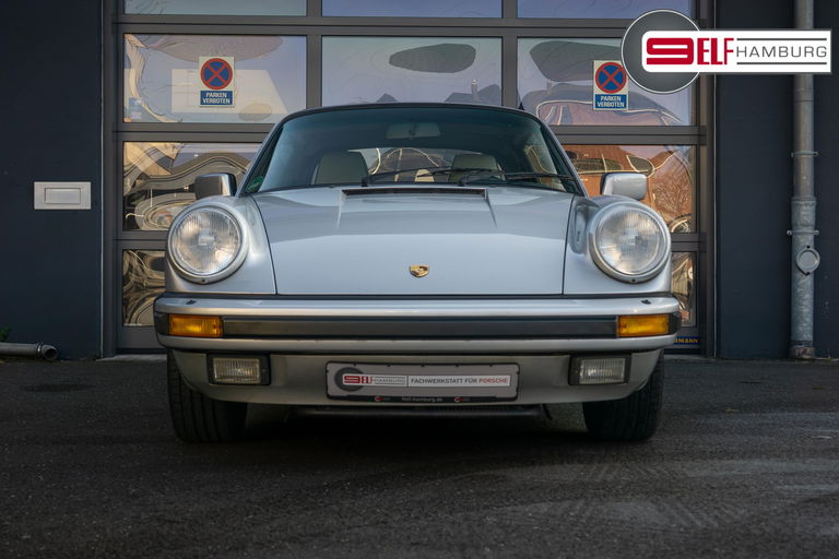 Porsche 911 Carrera 3.2 “25 Jahre 911”
