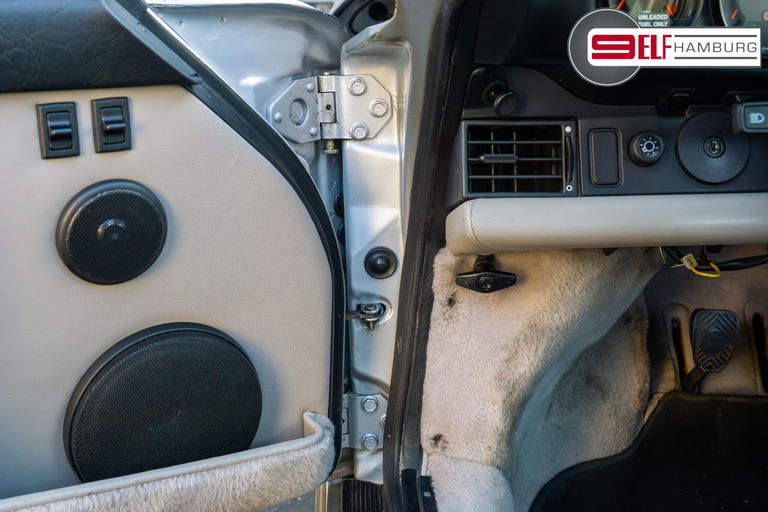 Porsche 911 Carrera 3.2 “25 Jahre 911”