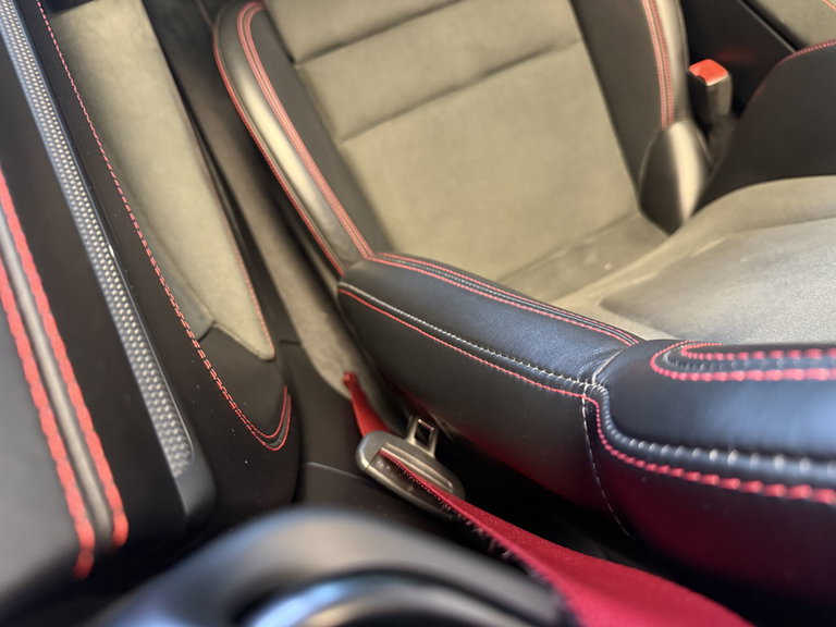 Porsche 992 Carrera 4 GTS