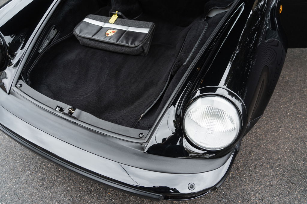 Porsche 911 Turbo 3.3