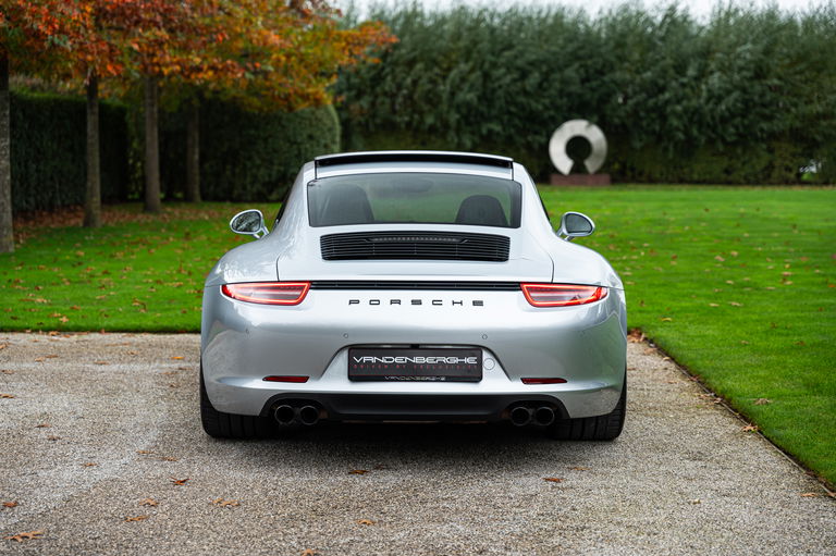 Porsche 991 Carrera GTS