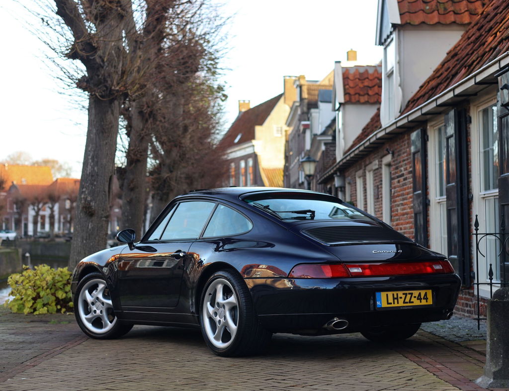 Porsche 993 Carrera 4