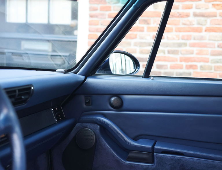 Porsche 993 Carrera 4