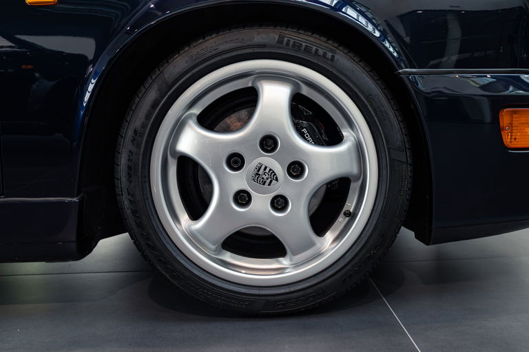 Porsche 964 Carrera 2 Speedster