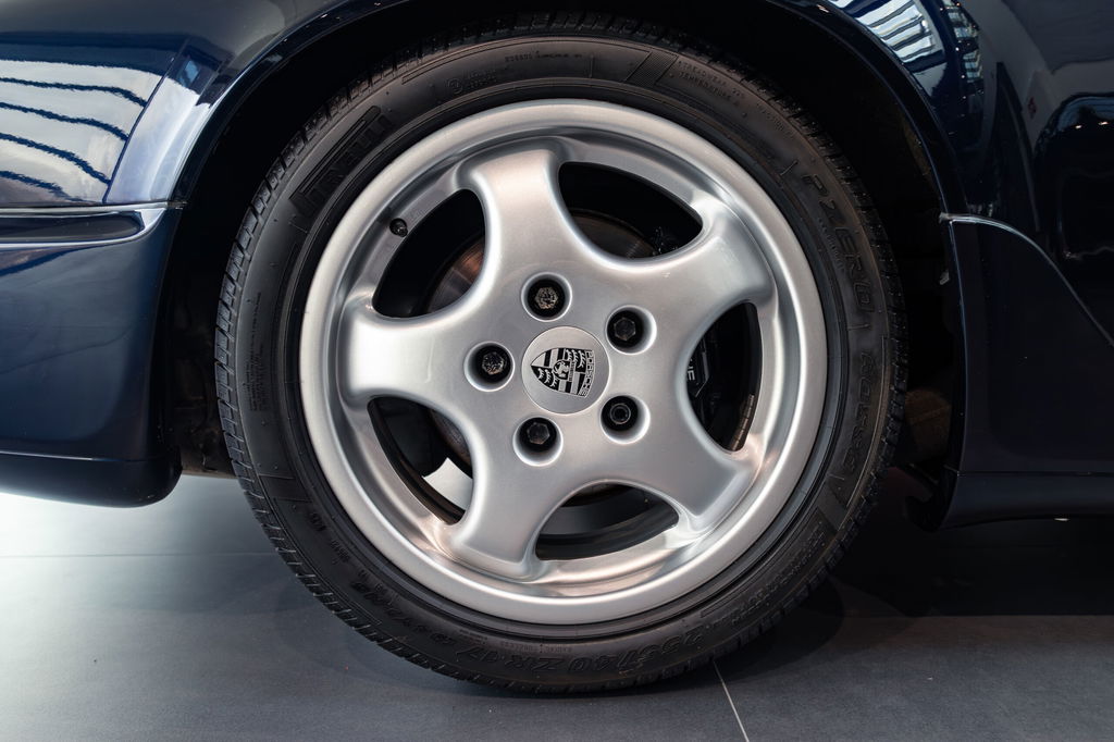 Porsche 964 Carrera 2 Speedster