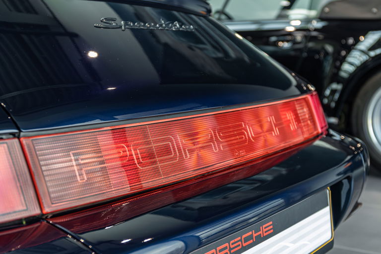 Porsche 964 Carrera 2 Speedster