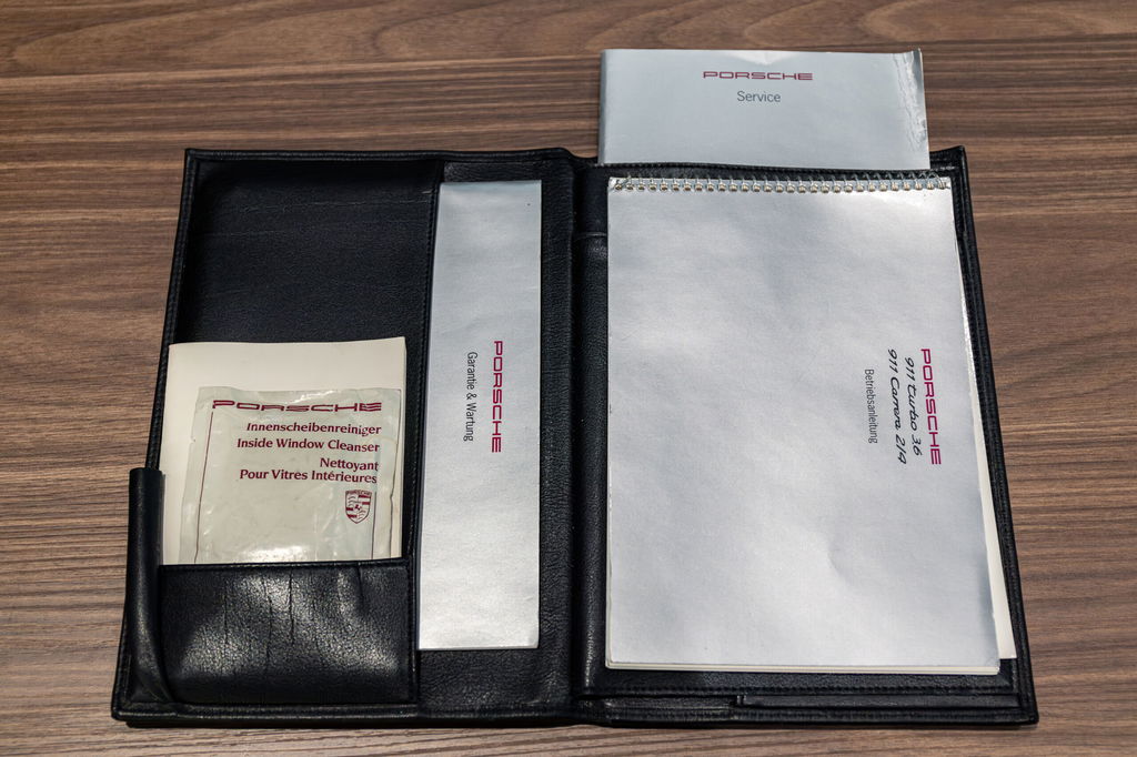 Porsche 964 Carrera 2 Speedster